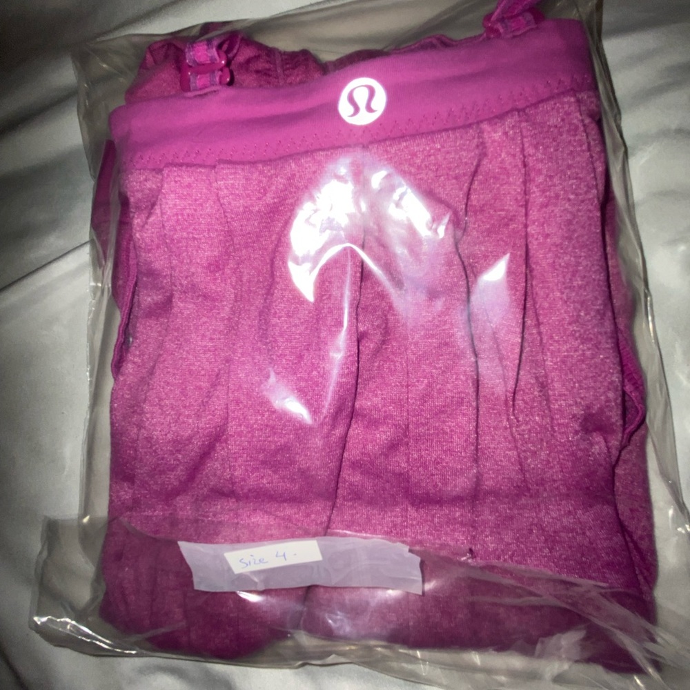 Lululemon tank top size 4 - Picture 3 of 11